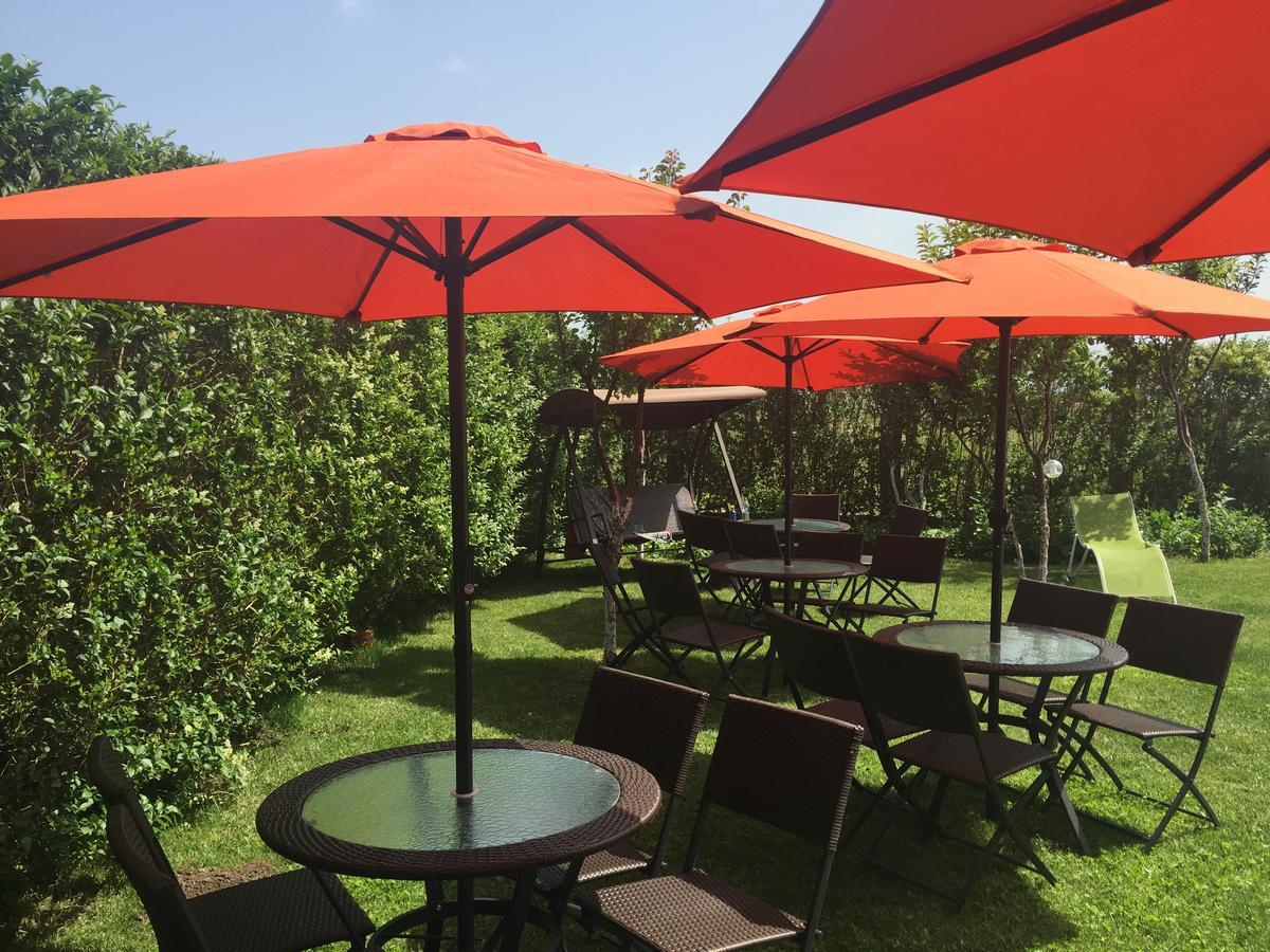 Casa Eden Hotell Costinesti Eksteriør bilde